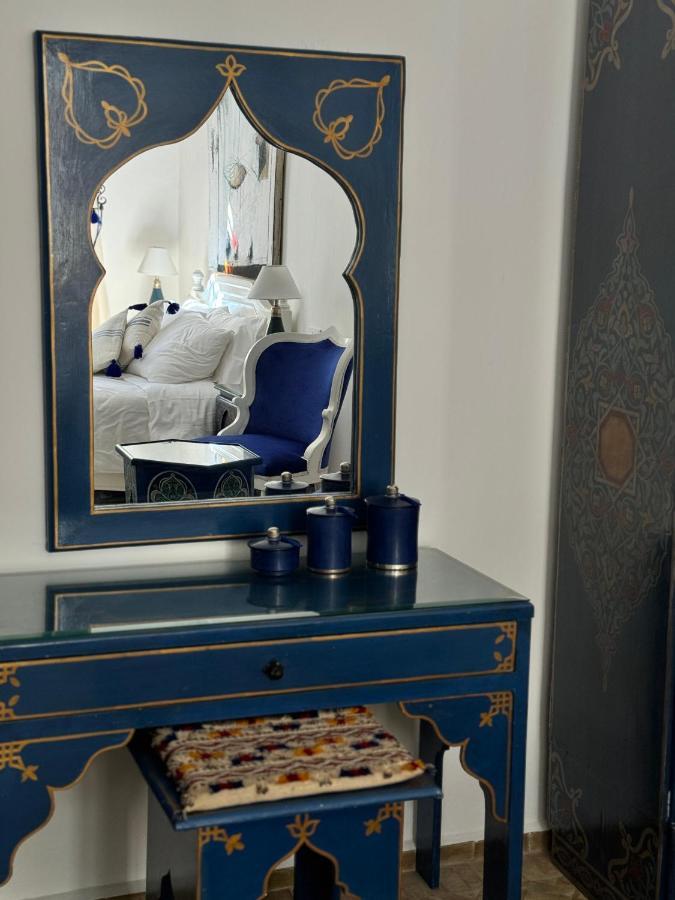Family Room Private Bathroom